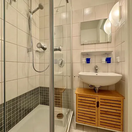 アパート 354, Seepark ゼリン