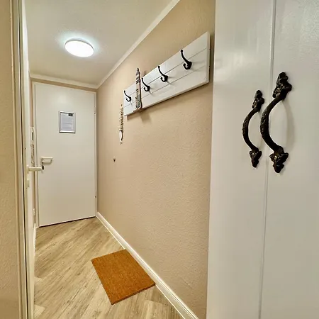 Apartment 354, Seepark